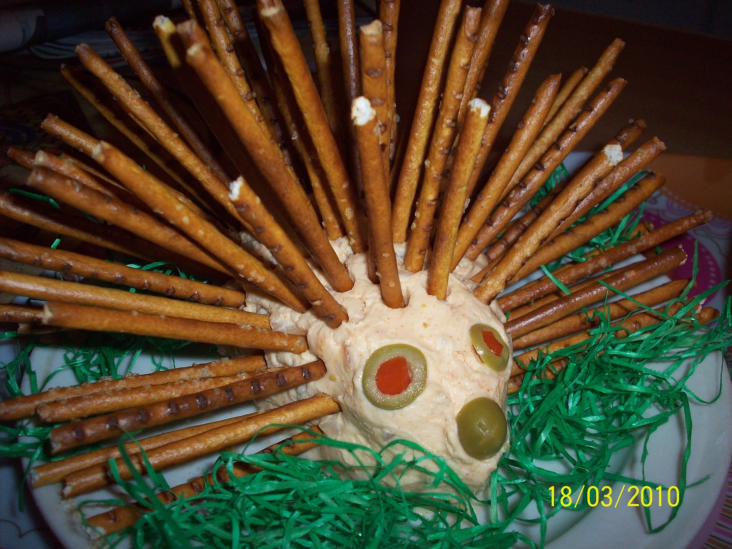 Tvarohovo-sýrový ježek_5ffc5a9a9940d.jpeg