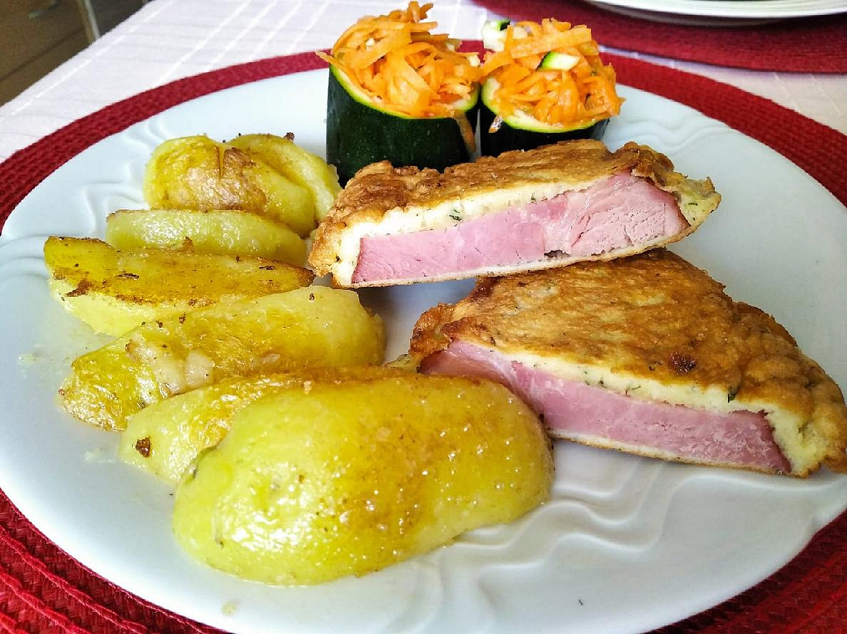 Uzené maso v těstíčku_5ff6752f311e1.jpeg