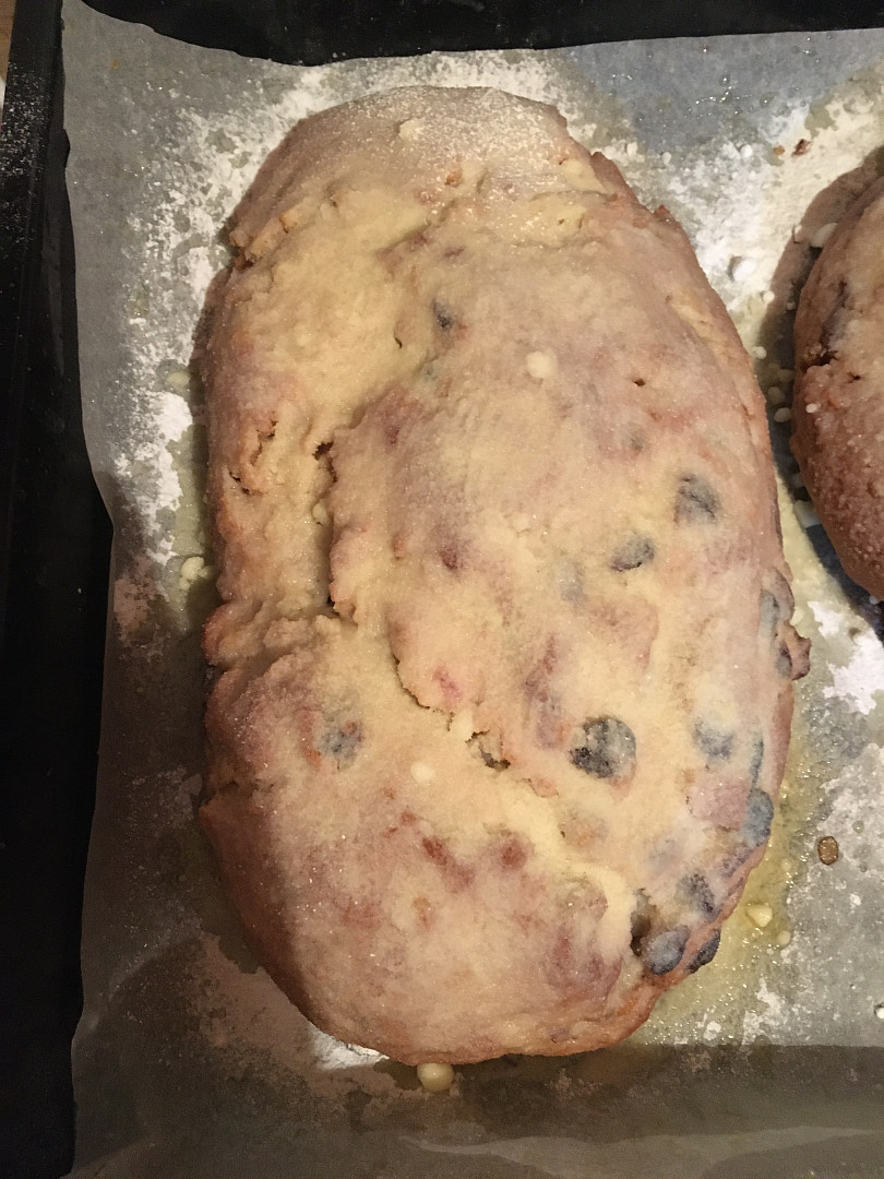 Vánoční štola s kandovaným ovocem