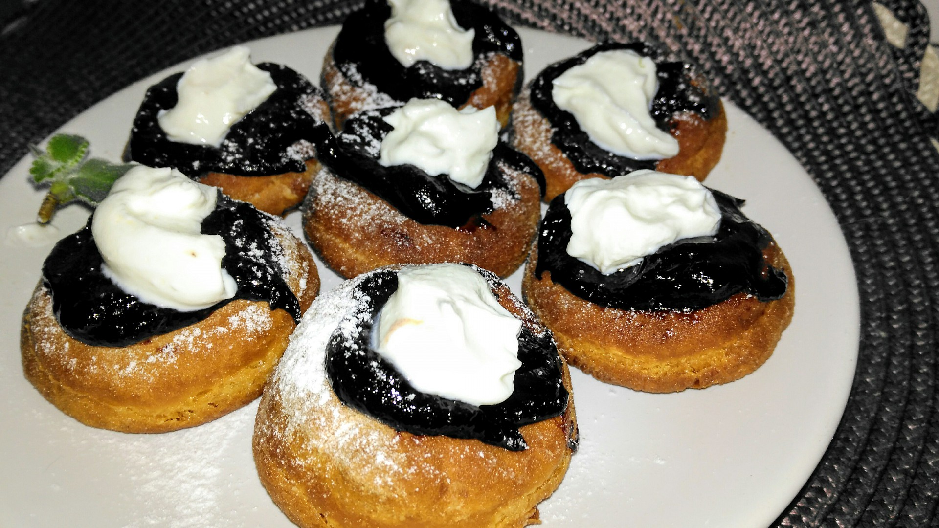 Vdolečky z kokosového mléka smažené na plechu_5ff76057ec6d3.jpeg