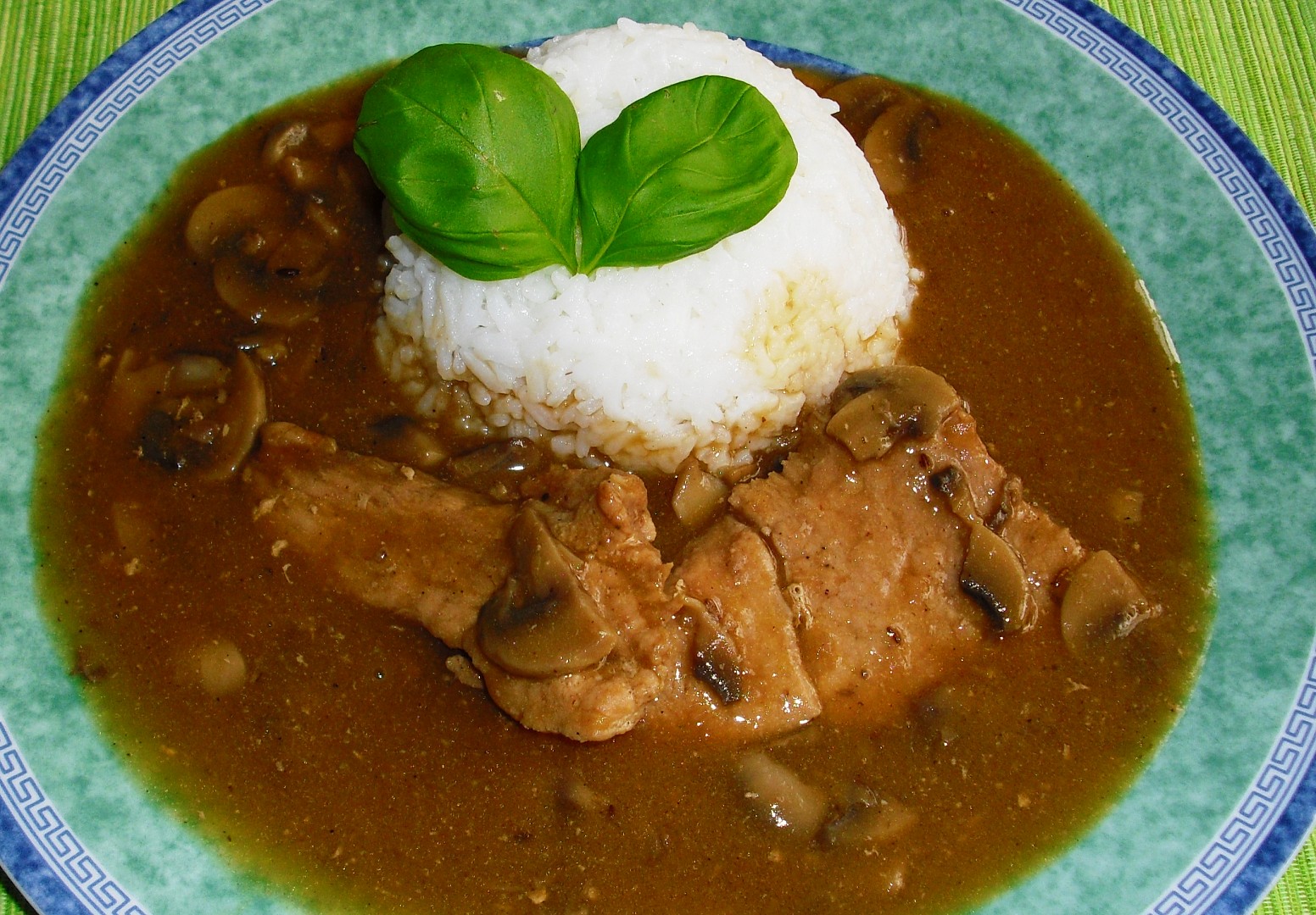 Vepřová kýta na žampionech