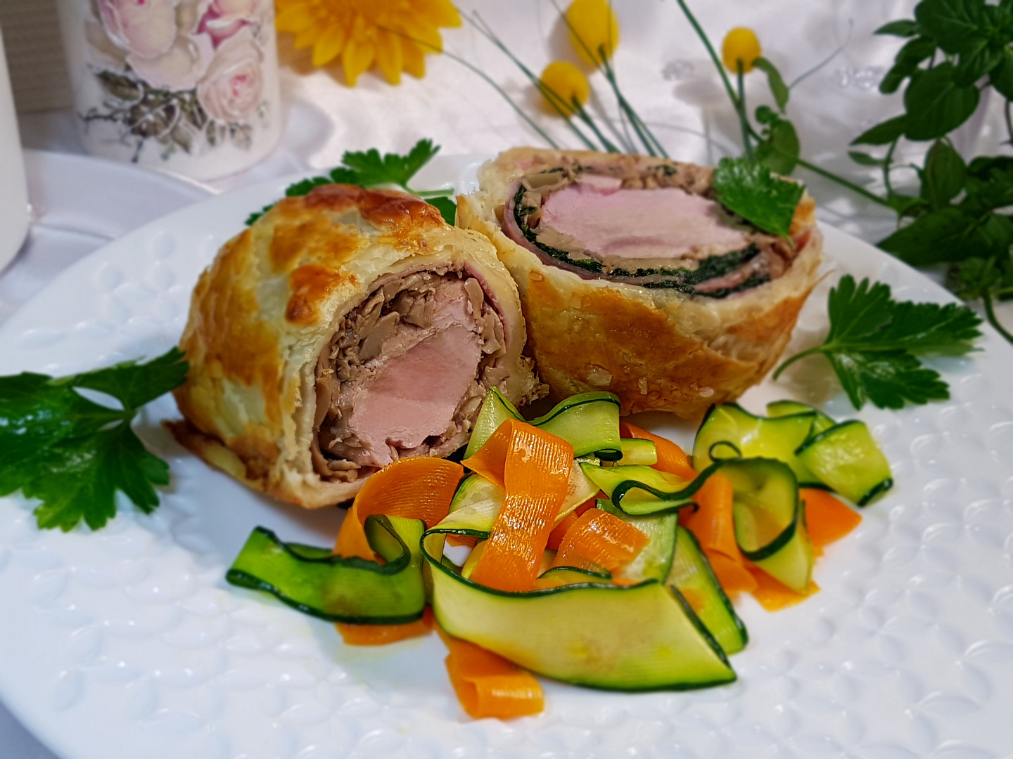 Vepřová panenka Wellington s máslovou zeleninou