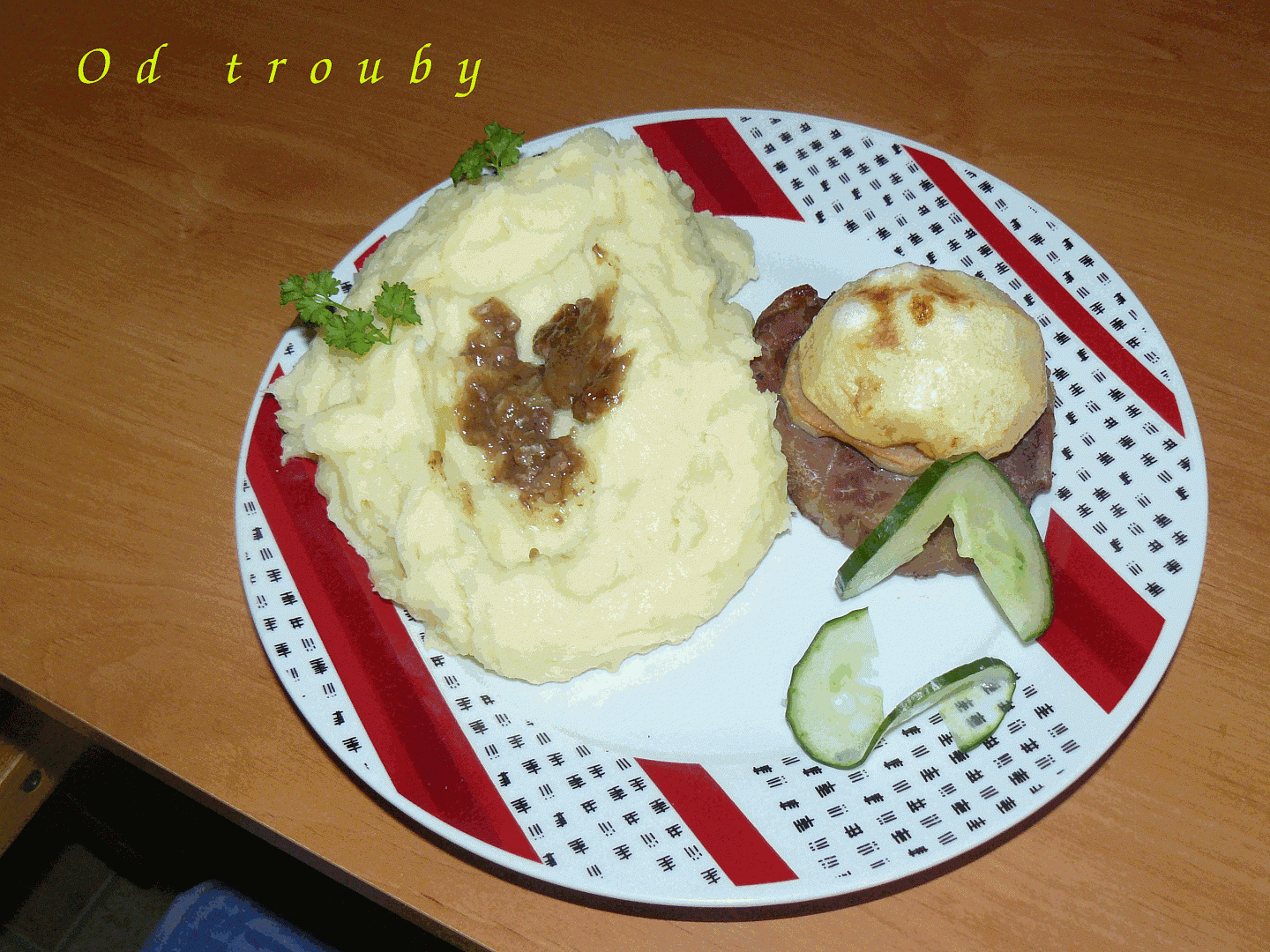 Vepřové plátky s jablky