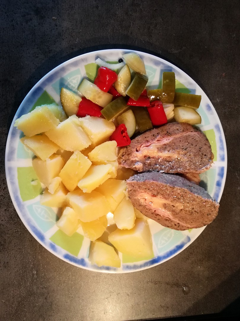 Voňavá roláda z mletého masa_5ff7813ec2137.jpeg