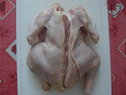 Vykosťování kuřete od zad – fotopostup