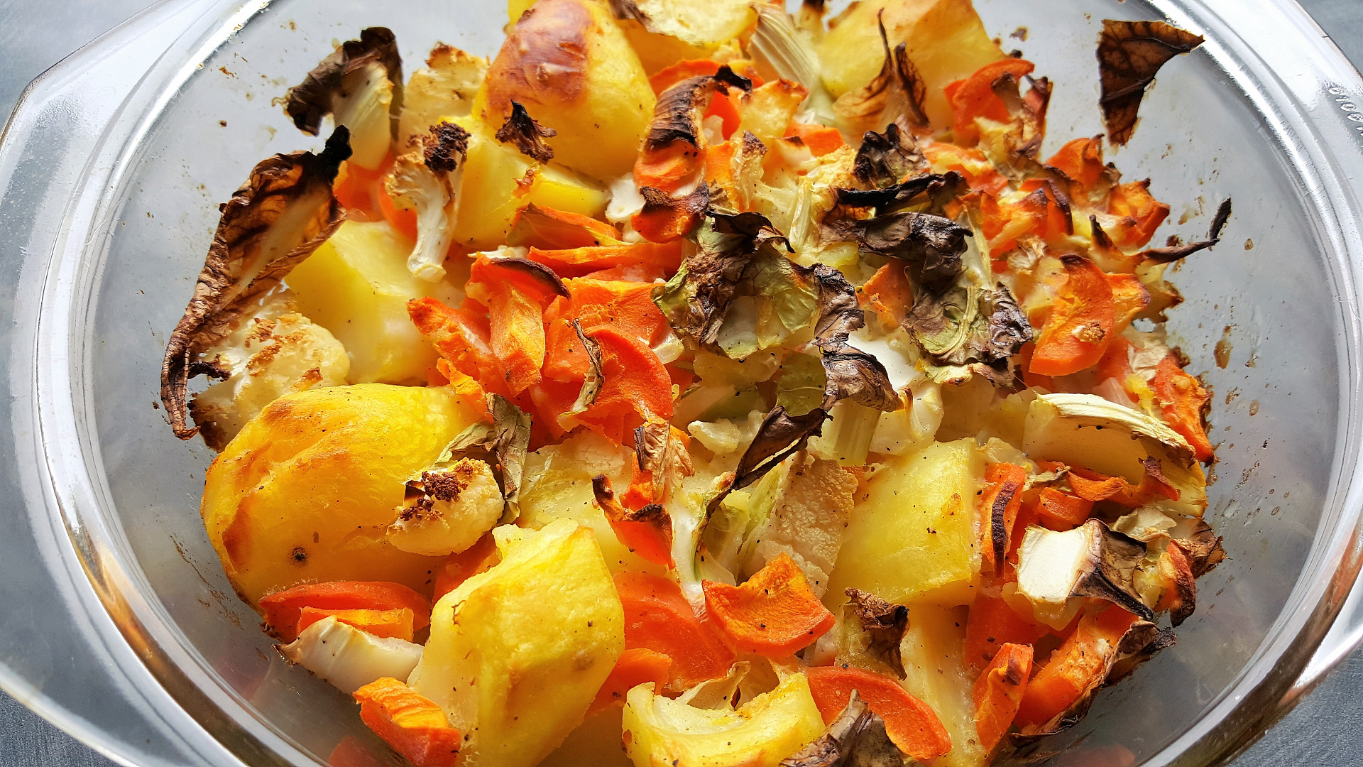 Zapečená zelenina s bramborem (bez tuku)