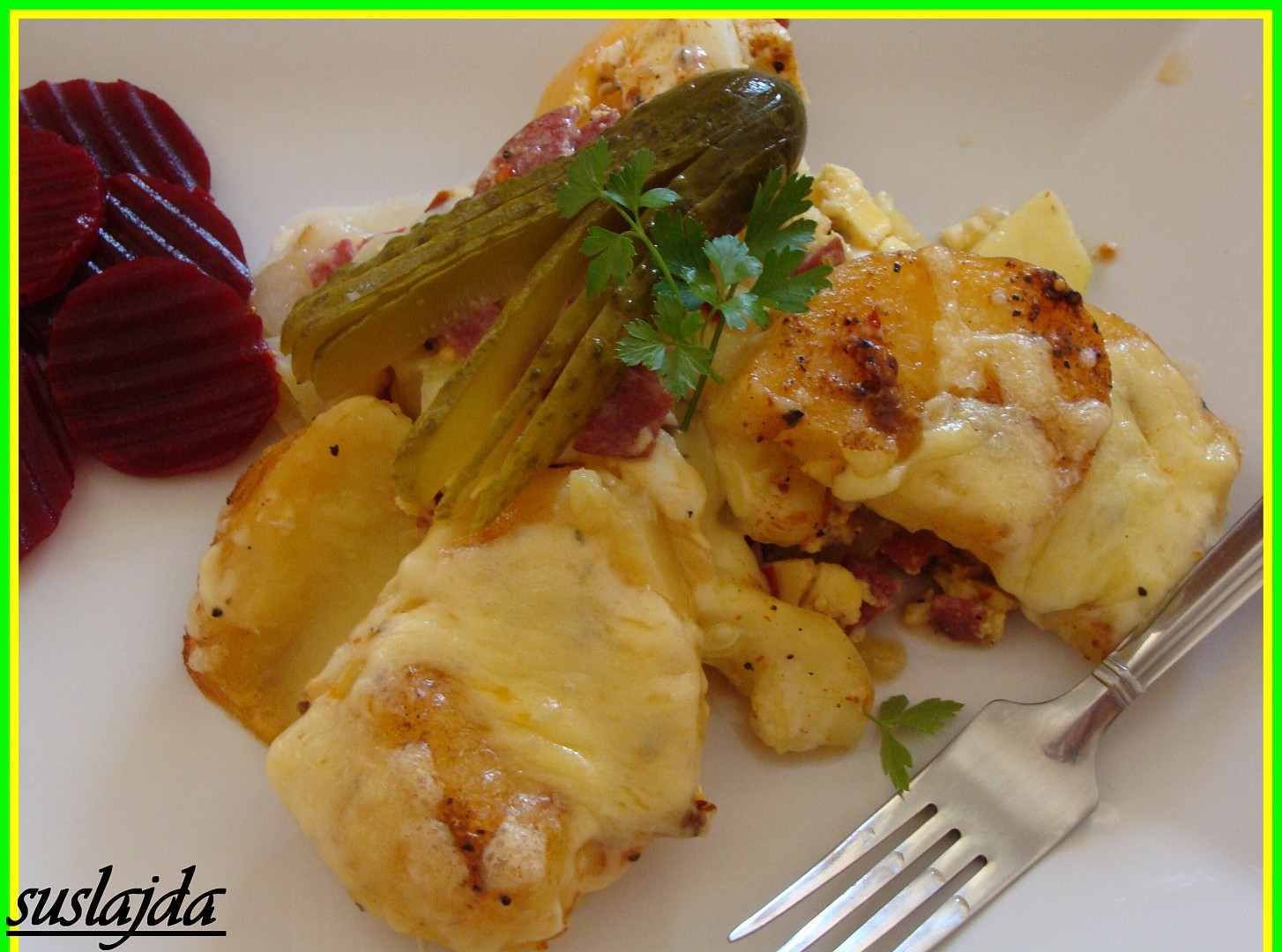 Zapečené brambory s cuketou a paprikami