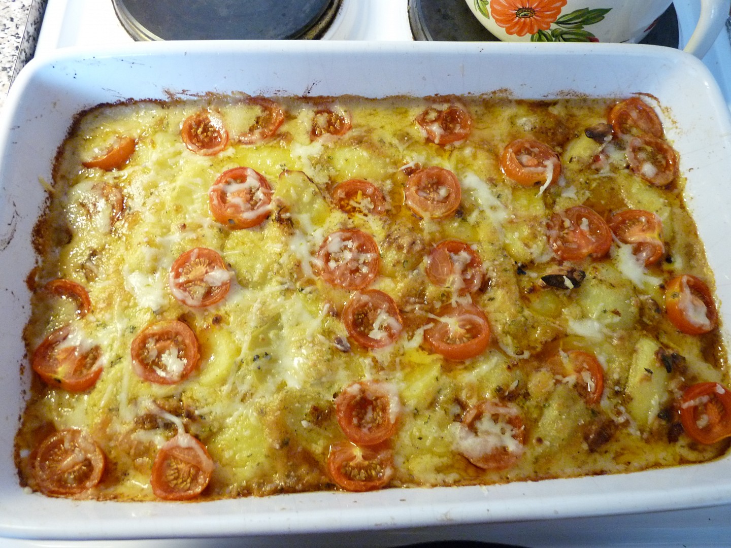 Zapečené krůtí s paprikami a bramborem