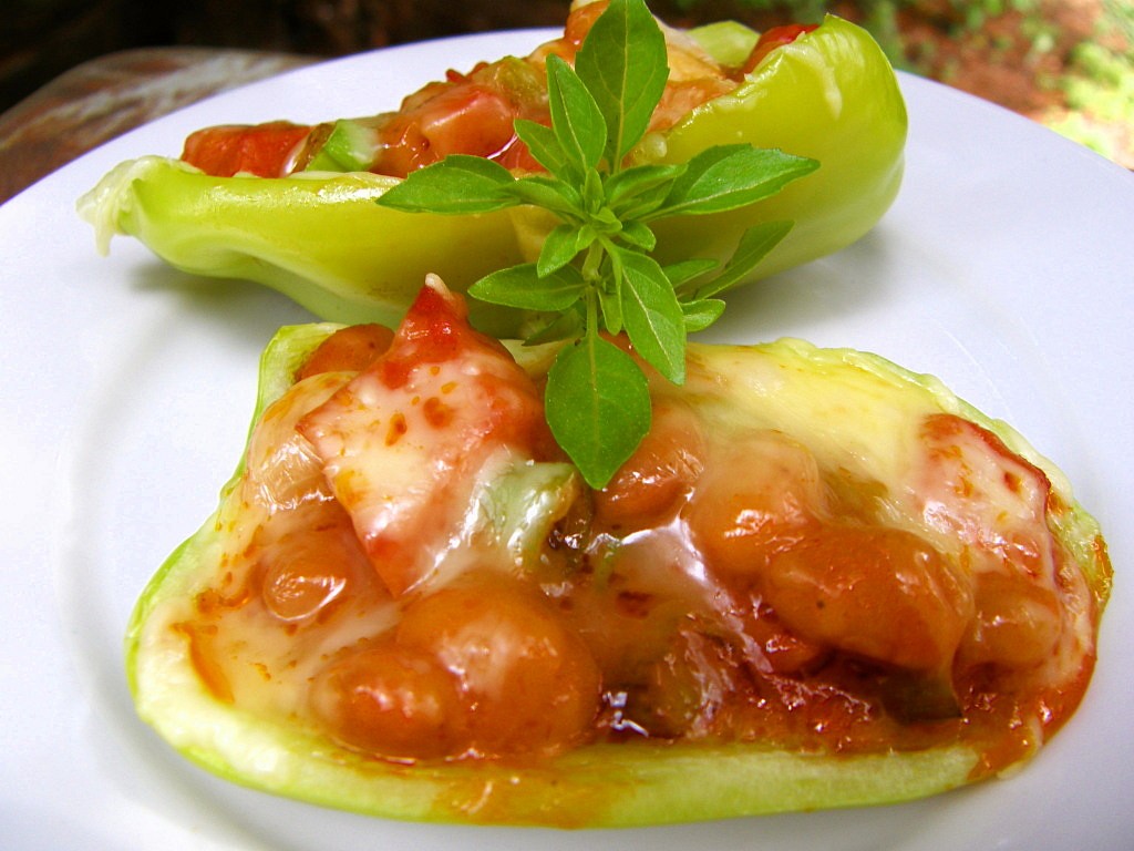 Zapečené papriky s fazoleni