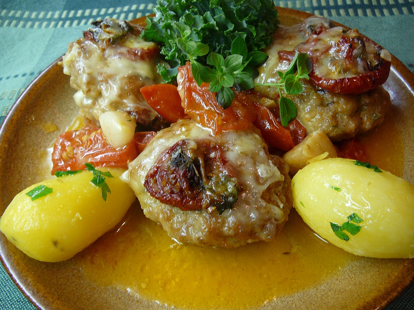 Zapékané řecké placičky (keftedes)