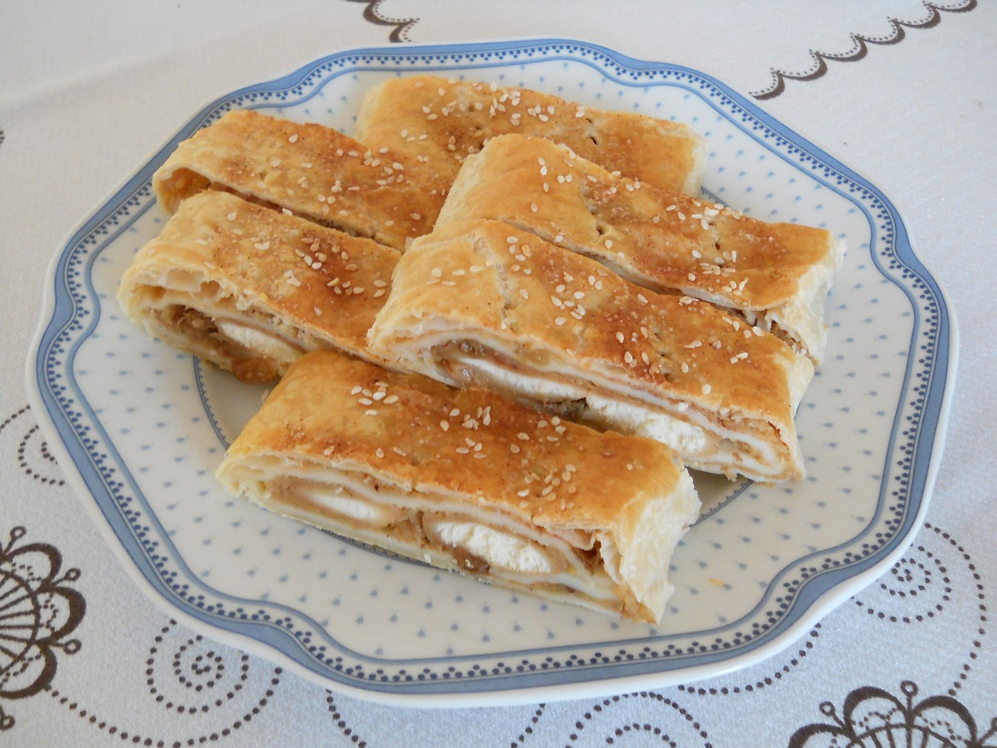 Závin jablkový levný_5ff9591c5f3eb.jpeg