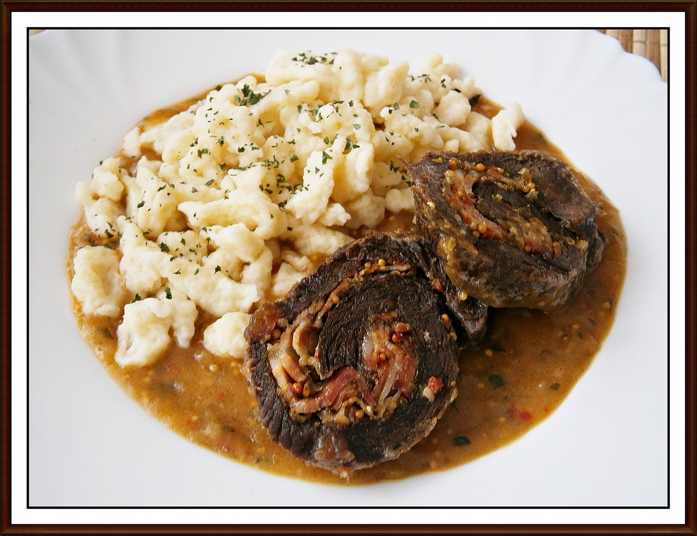 Závitky z kýty, se slaninou a dekorou_5ff8d102dcb50.jpeg