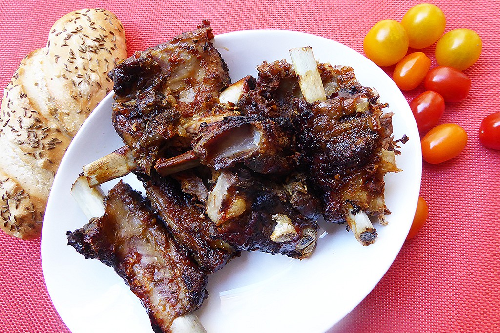 Žebírka pečená v troubě ve stylu BBQ_5ff79b6ff0e08.jpeg