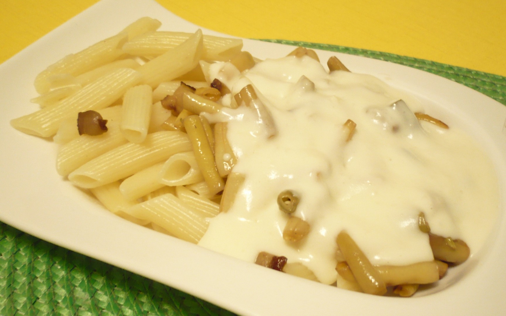 Zelené fazolky se sýrovou omáčkou_5ff8ec24e747b.jpeg