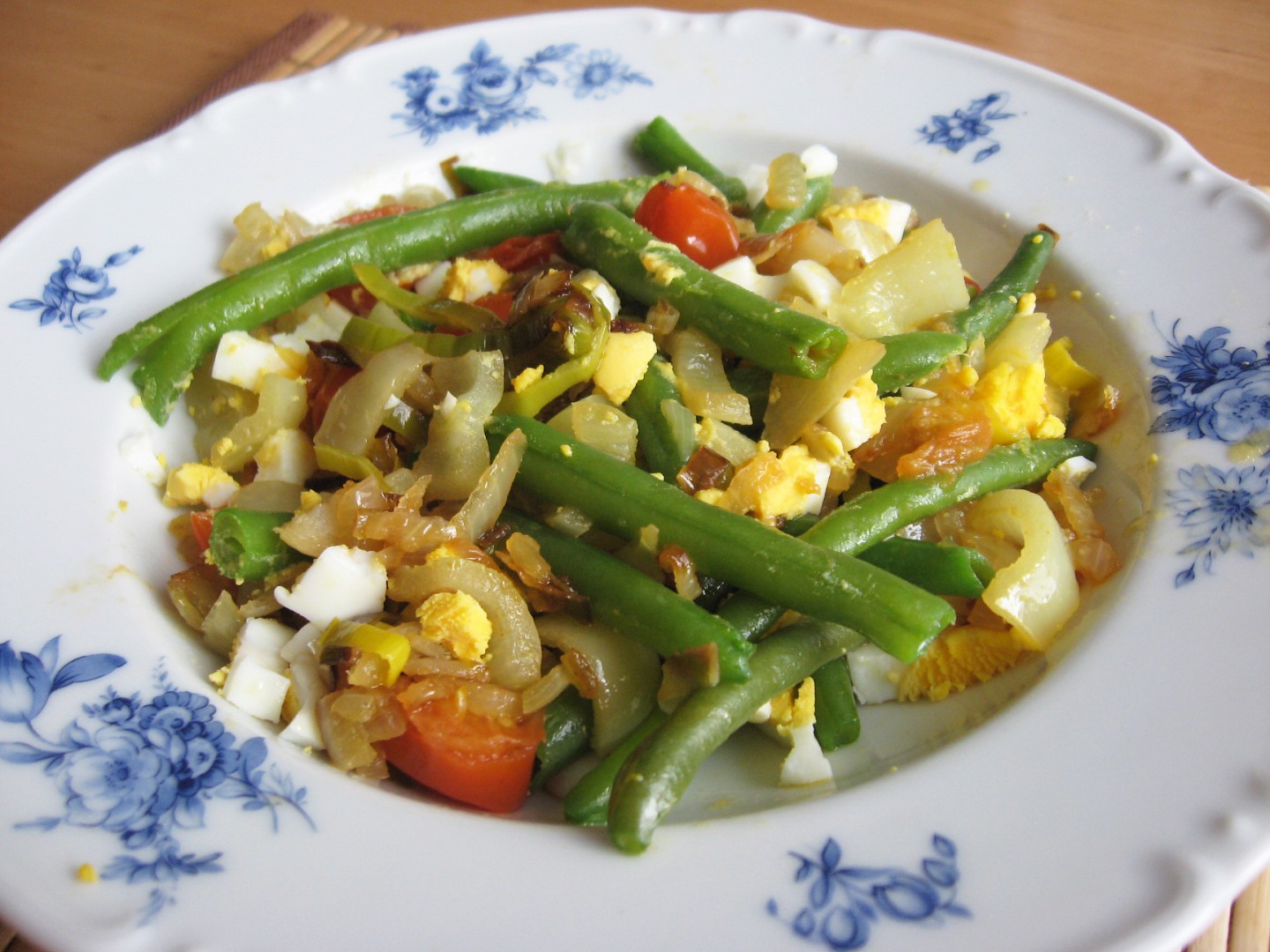 Zeleninová směs s fazolkami a vejcem_5ff947171a587.jpeg